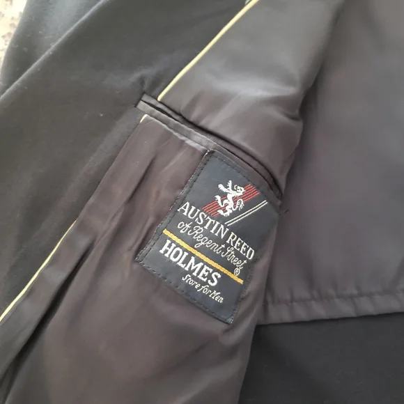 Austin Reed - Picture 7 of 9